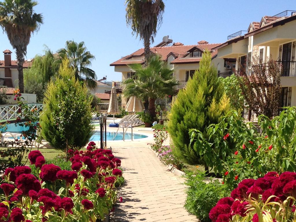 Lale Apartments Fethiye Exterior photo